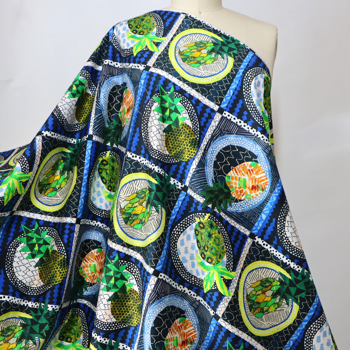 Miss Moresby 'Pineapplique' Cotton Sateen *Last Piece (2 pieces sold t ...